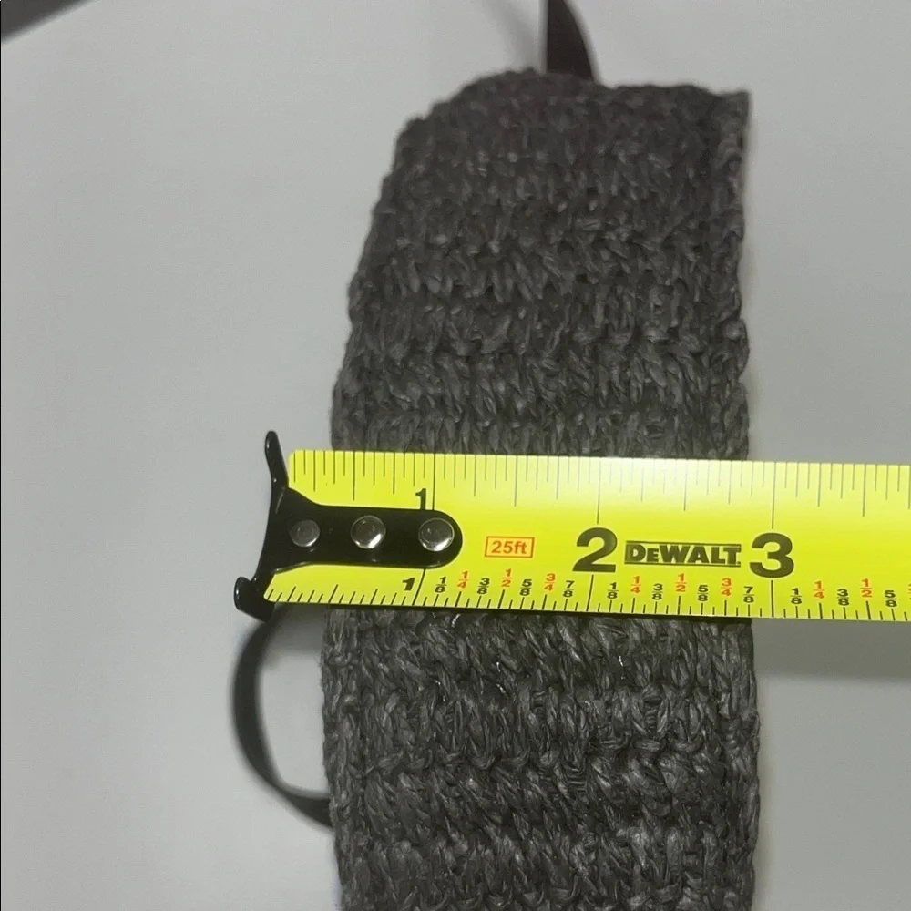 H&M Black Circular Crossbody Bag / with handles